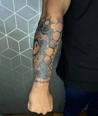 DJ'Z INK TATTOO AND TRAINING INSTITUTE