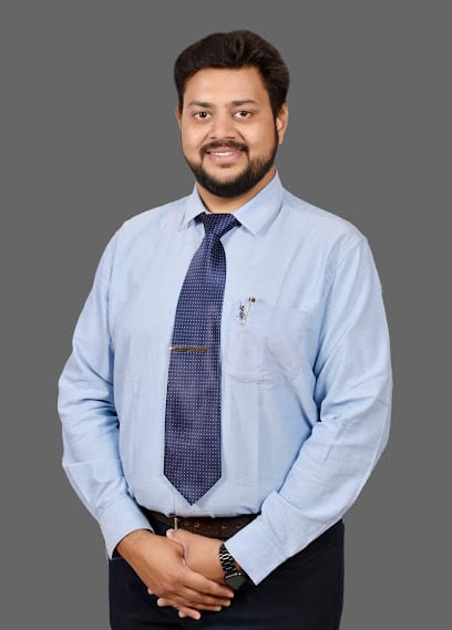 Dr. Siddharth Bhandari - Apex Orthopaedic & Gynaecology Clinic | Orthopaedic Doctor | Knee & Hip Replacement | Arthroscopy