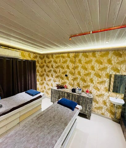 RED ROSY SPA